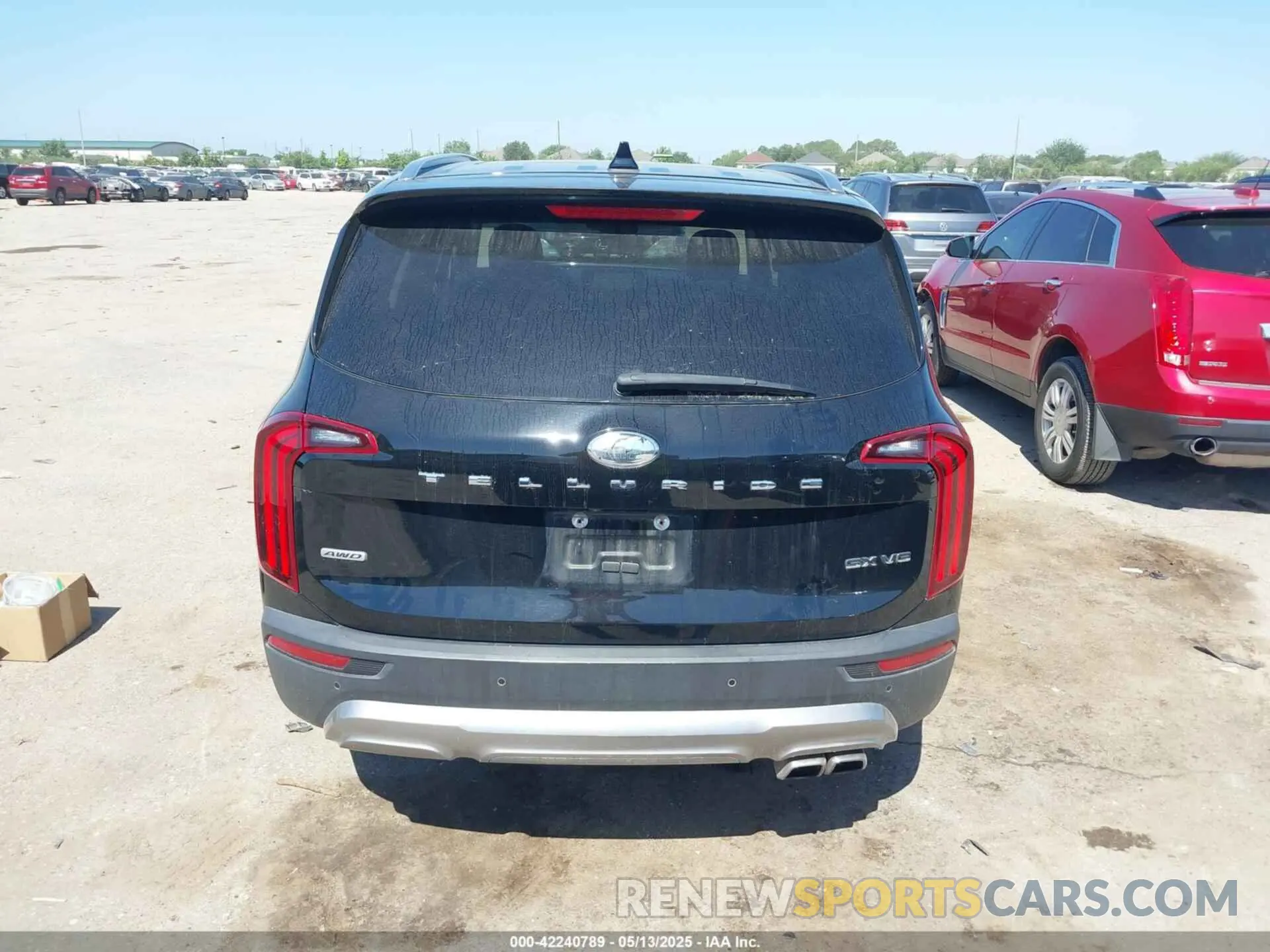 17 Photograph of a damaged car 5XYP5DHC8LG007377 KIA TELLURIDE 2020