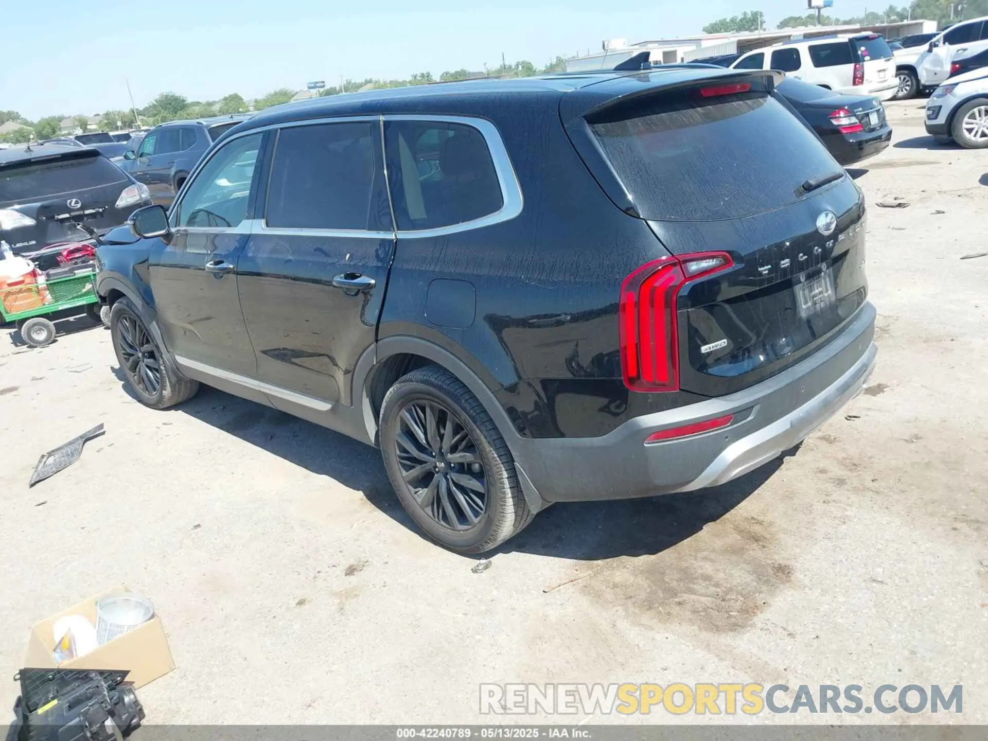 3 Photograph of a damaged car 5XYP5DHC8LG007377 KIA TELLURIDE 2020
