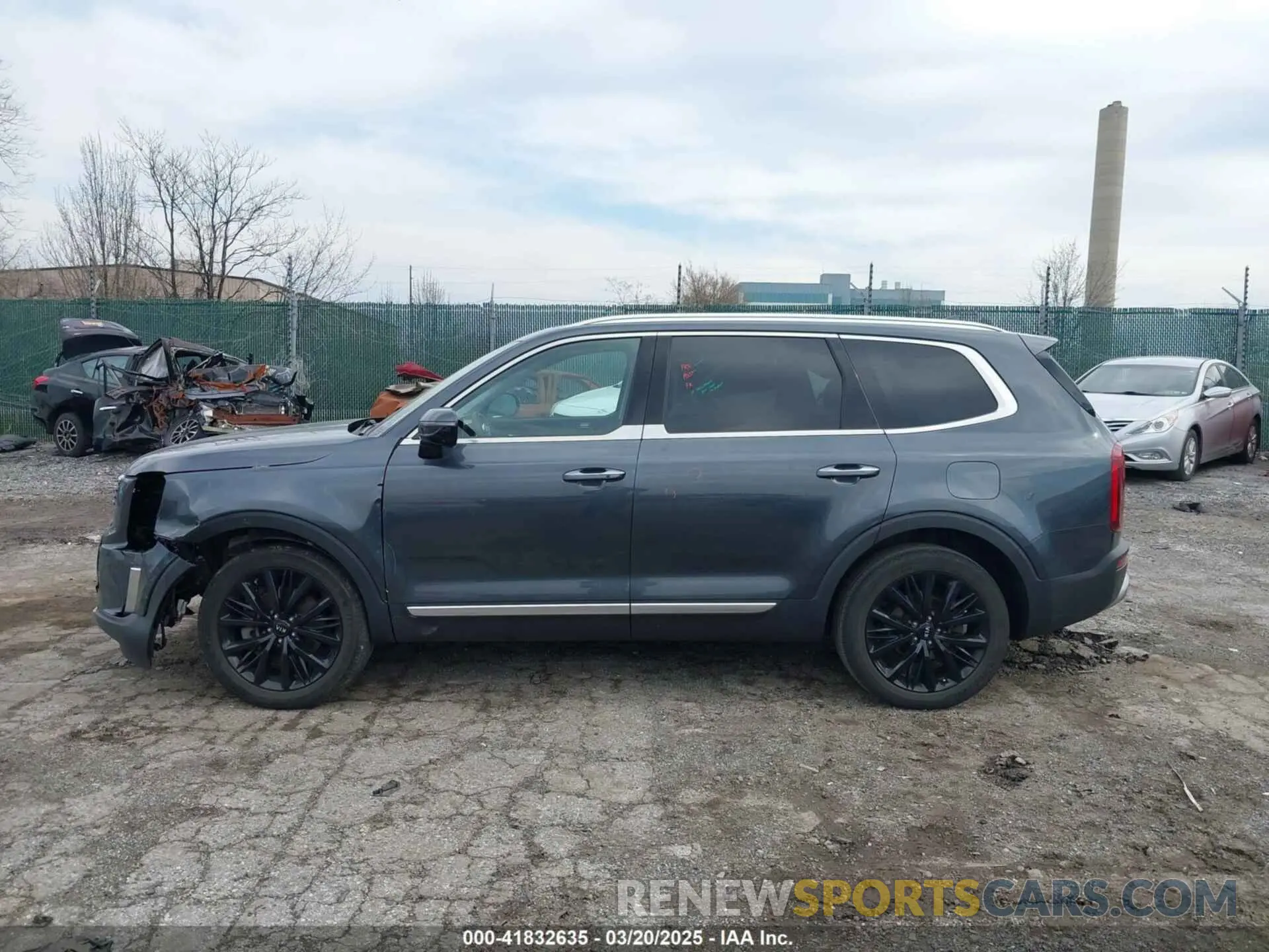 14 Photograph of a damaged car 5XYP5DHC8LG025376 KIA TELLURIDE 2020