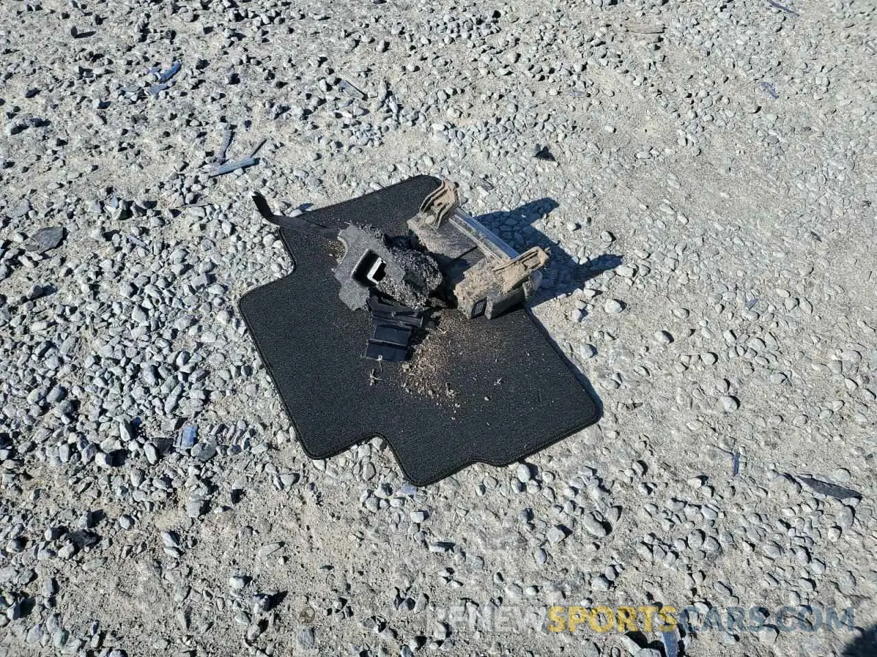 13 Photograph of a damaged car 5XYP5DHC8LG064338 KIA TELLURIDE 2020
