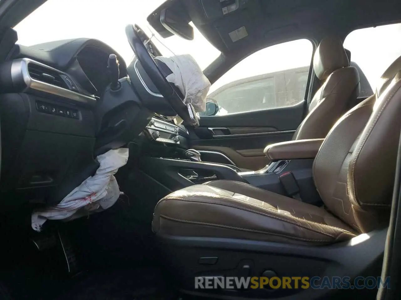 7 Photograph of a damaged car 5XYP5DHC8LG064338 KIA TELLURIDE 2020