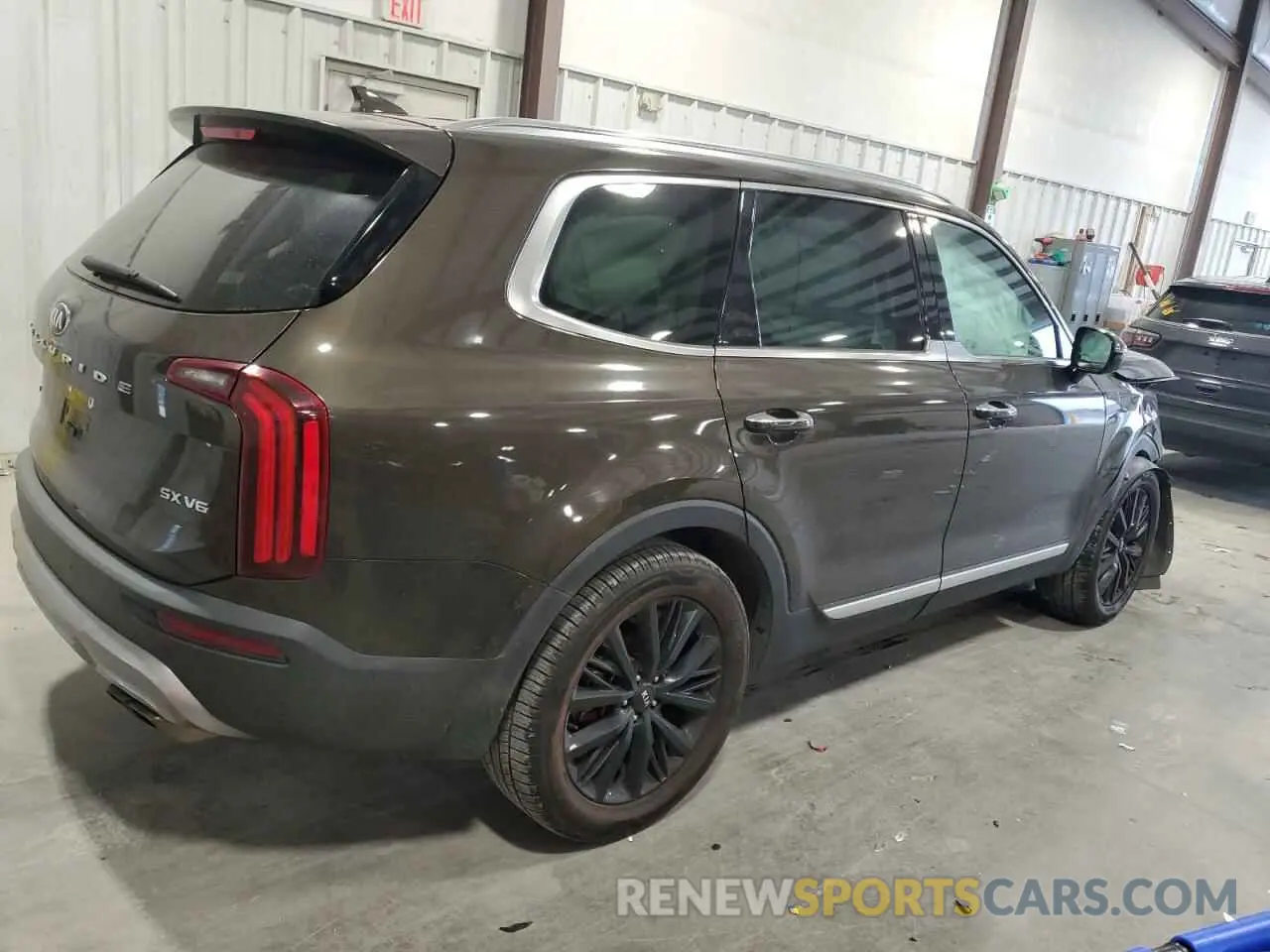 3 Photograph of a damaged car 5XYP5DHC9LG003418 KIA TELLURIDE 2020