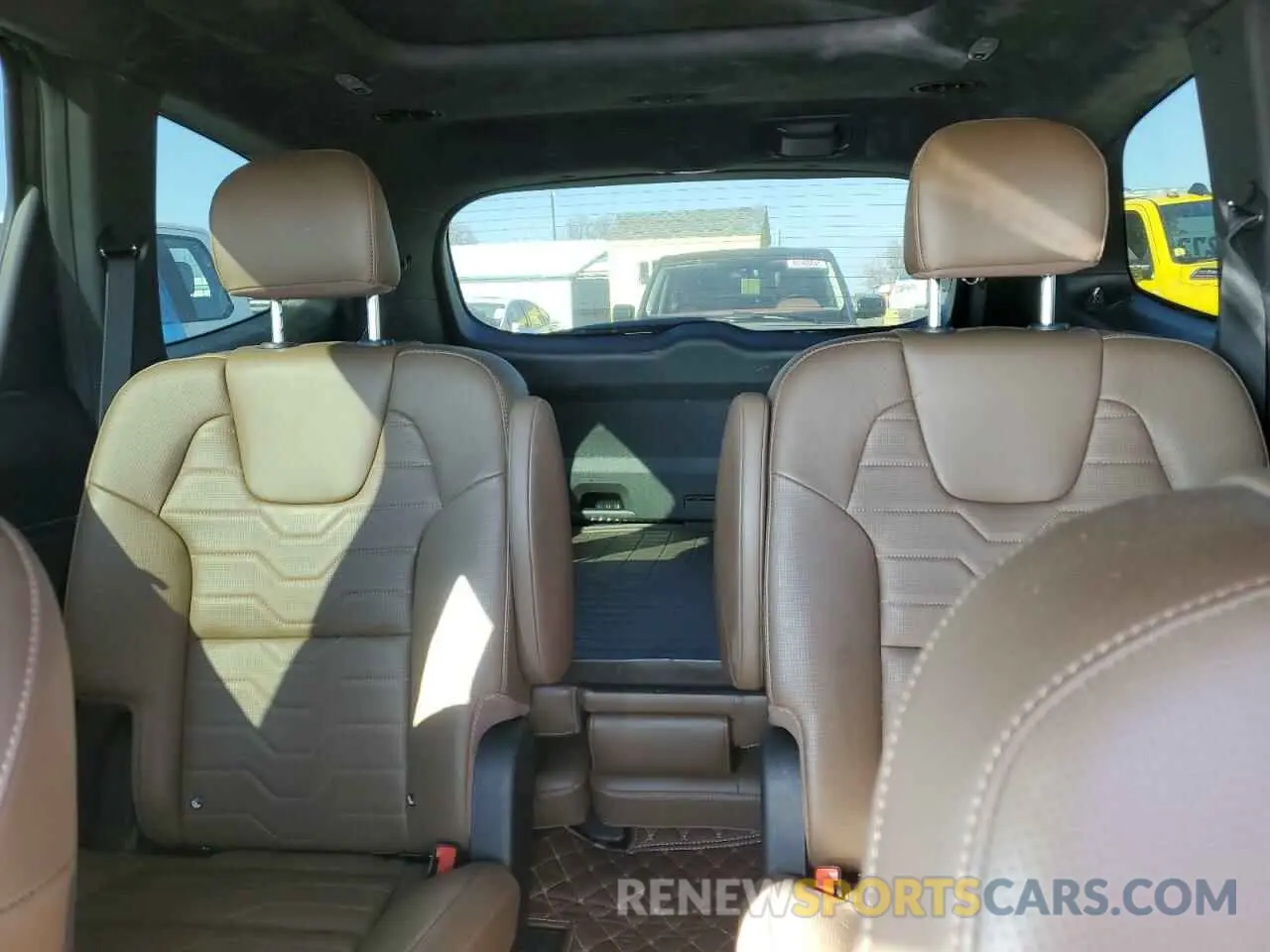 10 Photograph of a damaged car 5XYP5DHC9LG085344 KIA TELLURIDE 2020