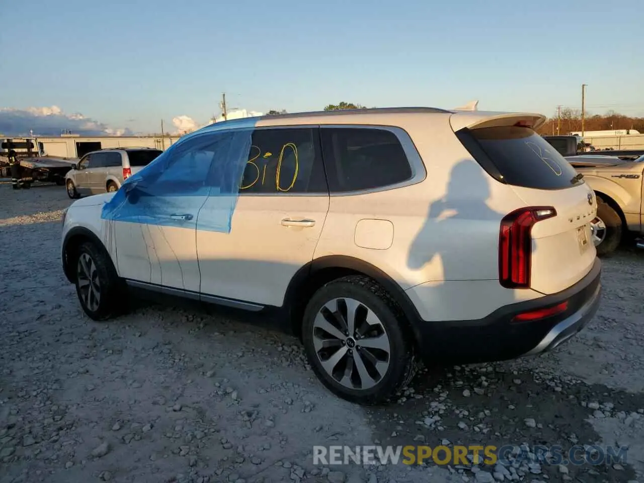 2 Photograph of a damaged car 5XYP64HC0LG005880 KIA TELLURIDE 2020