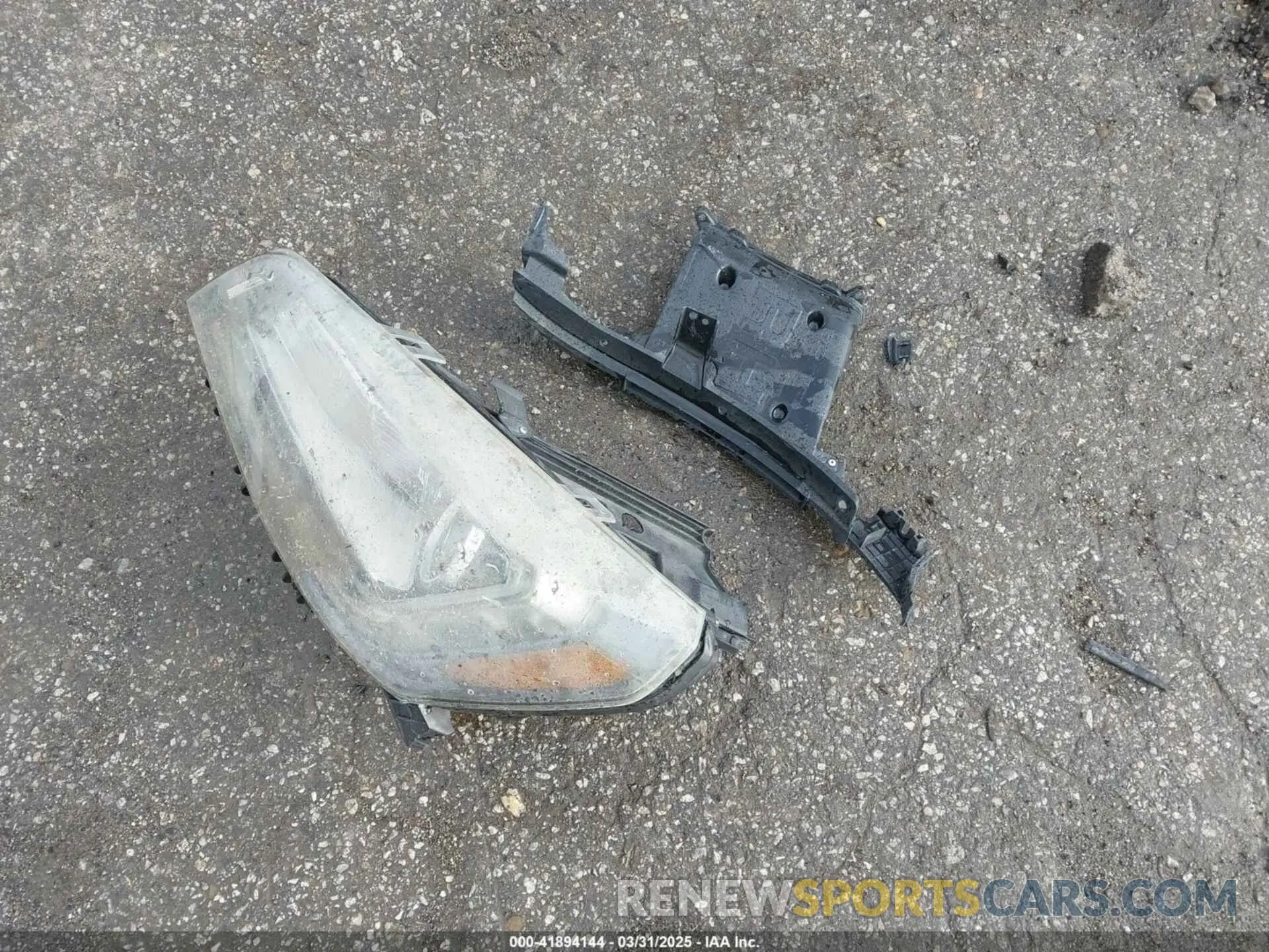 12 Photograph of a damaged car 5XYP64HC0LG022677 KIA TELLURIDE 2020