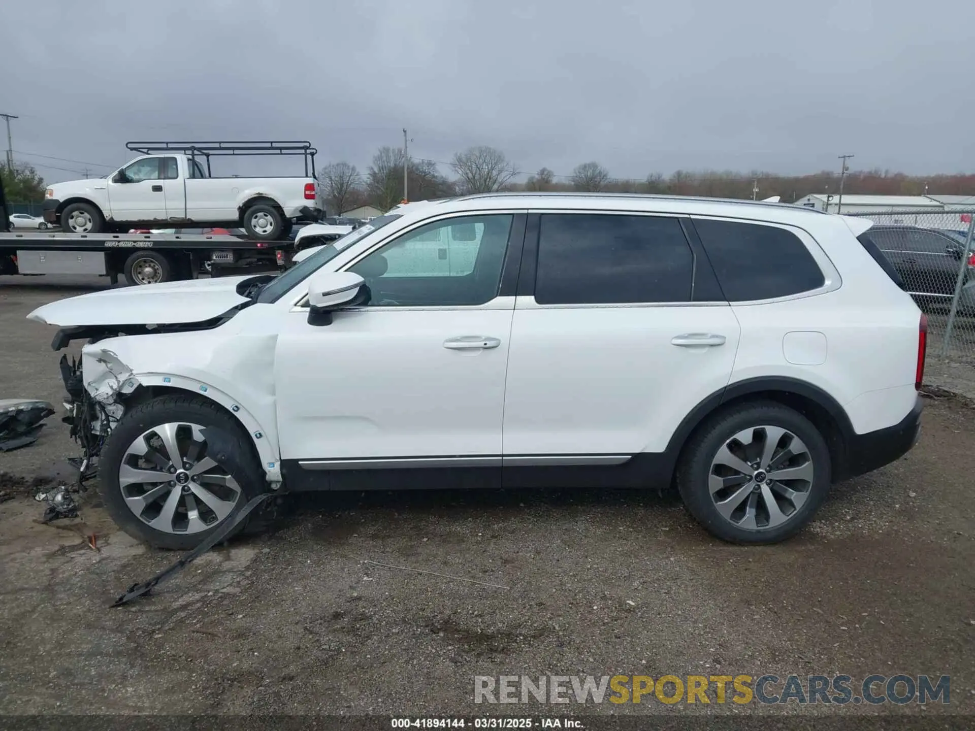 15 Photograph of a damaged car 5XYP64HC0LG022677 KIA TELLURIDE 2020