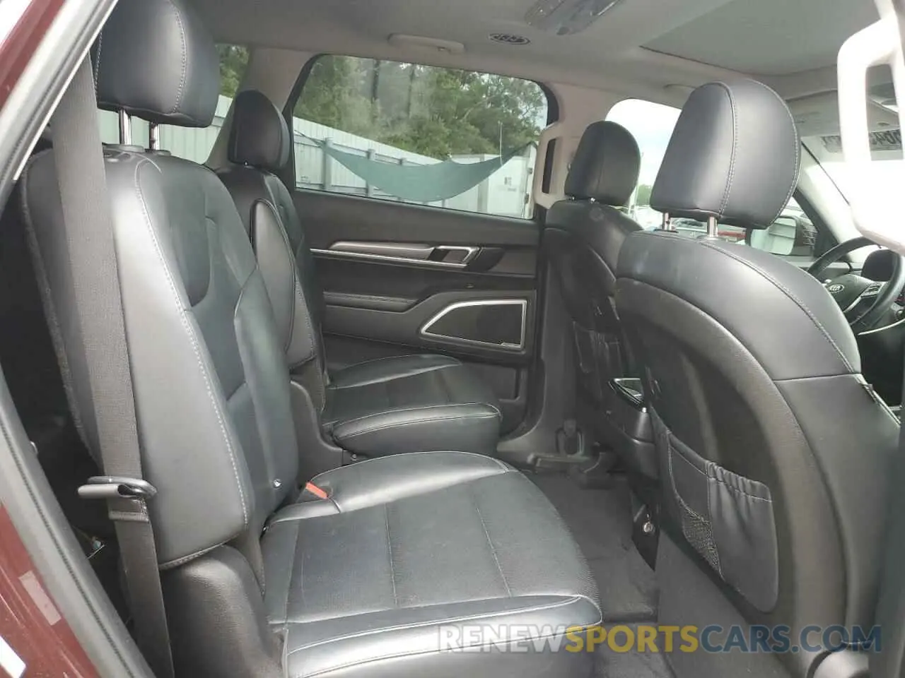 11 Photograph of a damaged car 5XYP64HC0LG029578 KIA TELLURIDE 2020