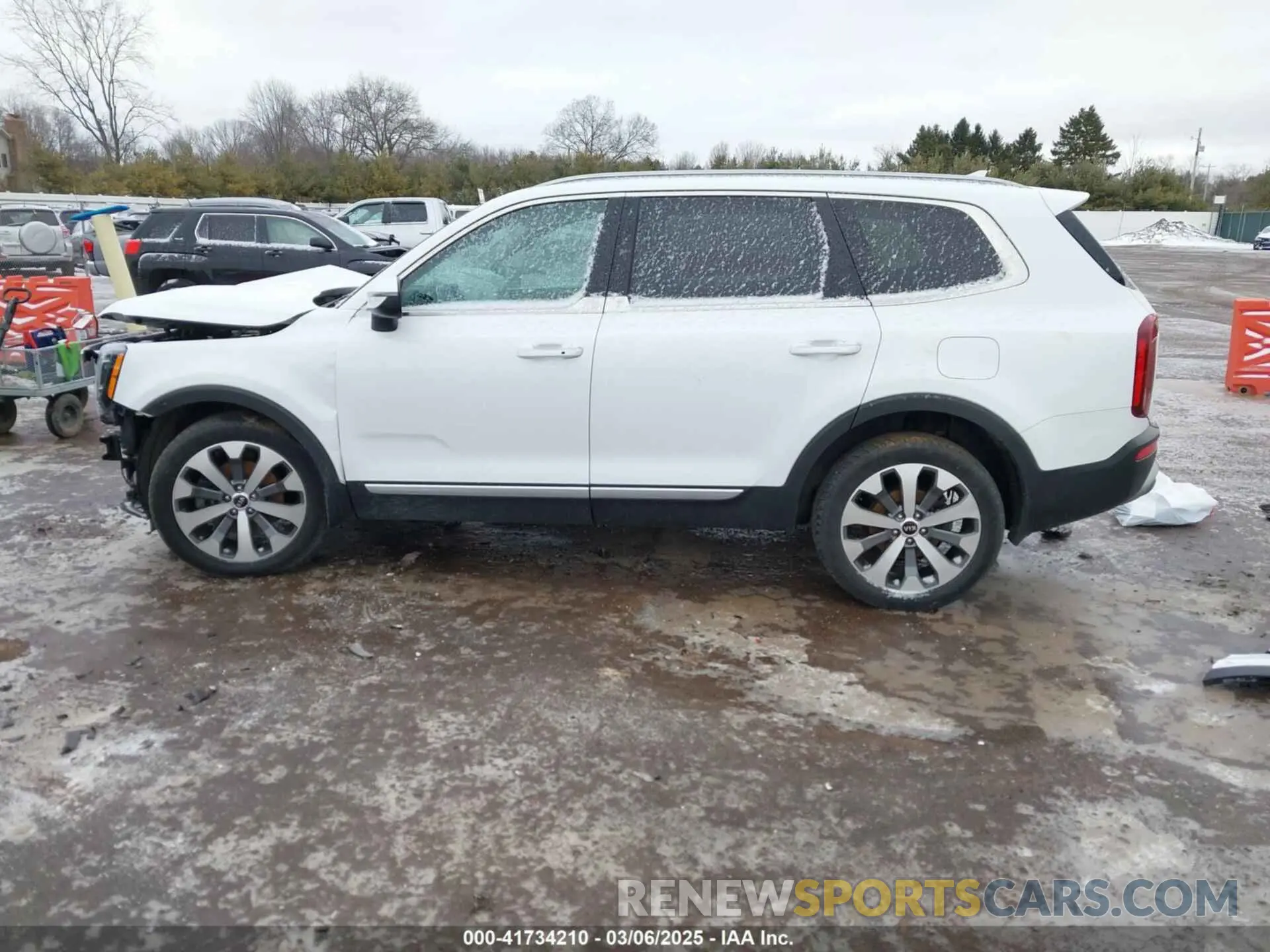 14 Photograph of a damaged car 5XYP64HC4LG036632 KIA TELLURIDE 2020