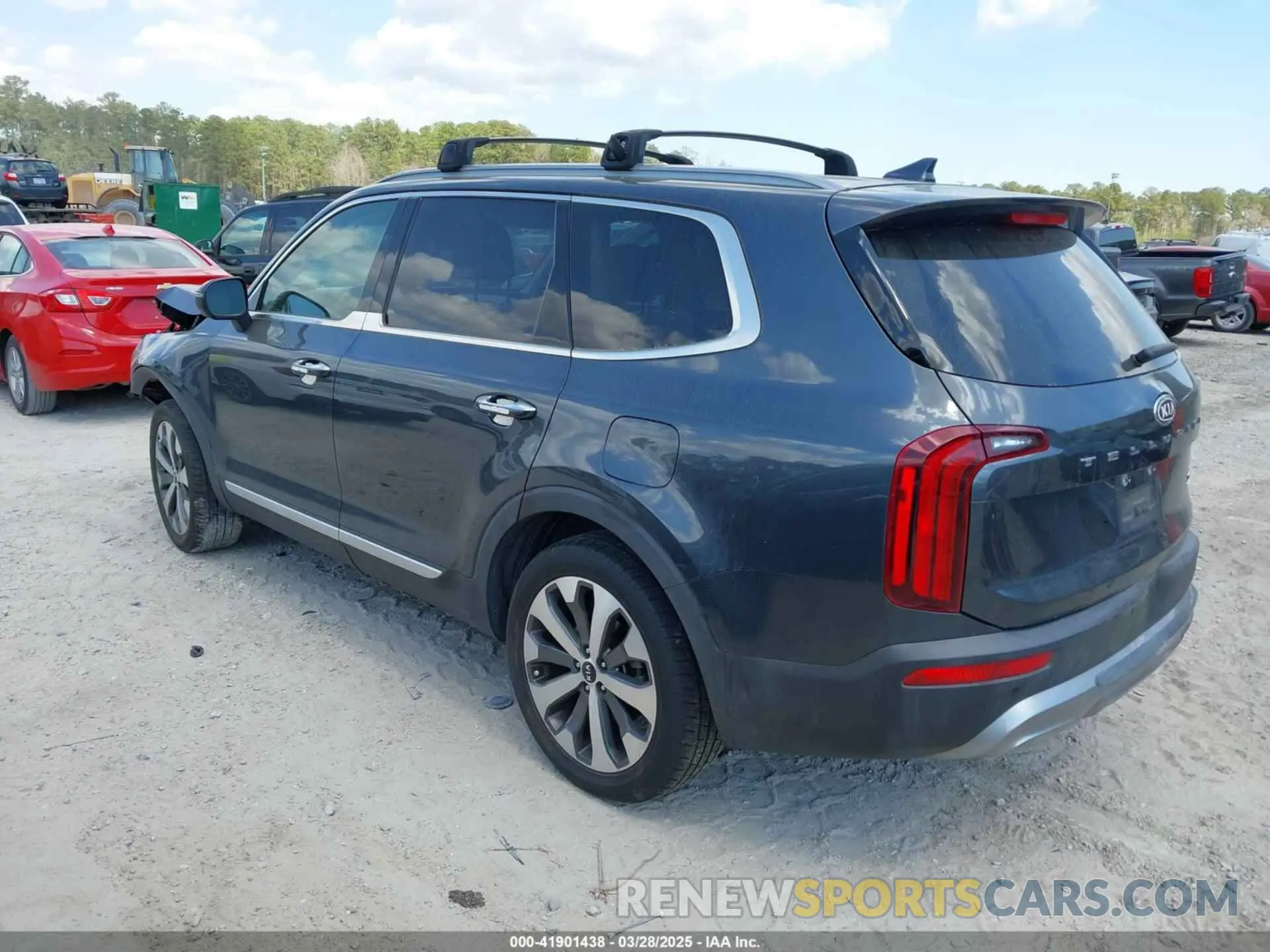 3 Photograph of a damaged car 5XYP64HC4LG048473 KIA TELLURIDE 2020