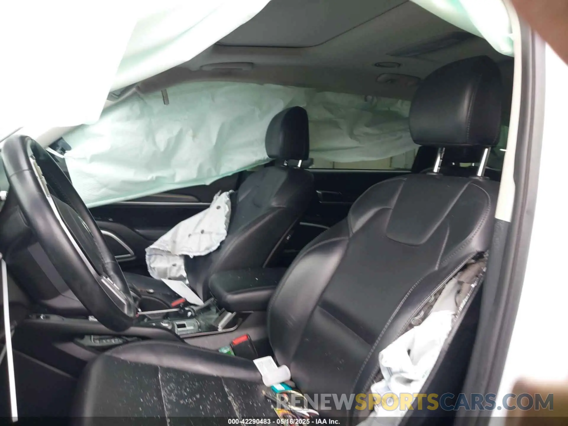 21 Photograph of a damaged car 5XYP64HC4LG096667 KIA TELLURIDE 2020