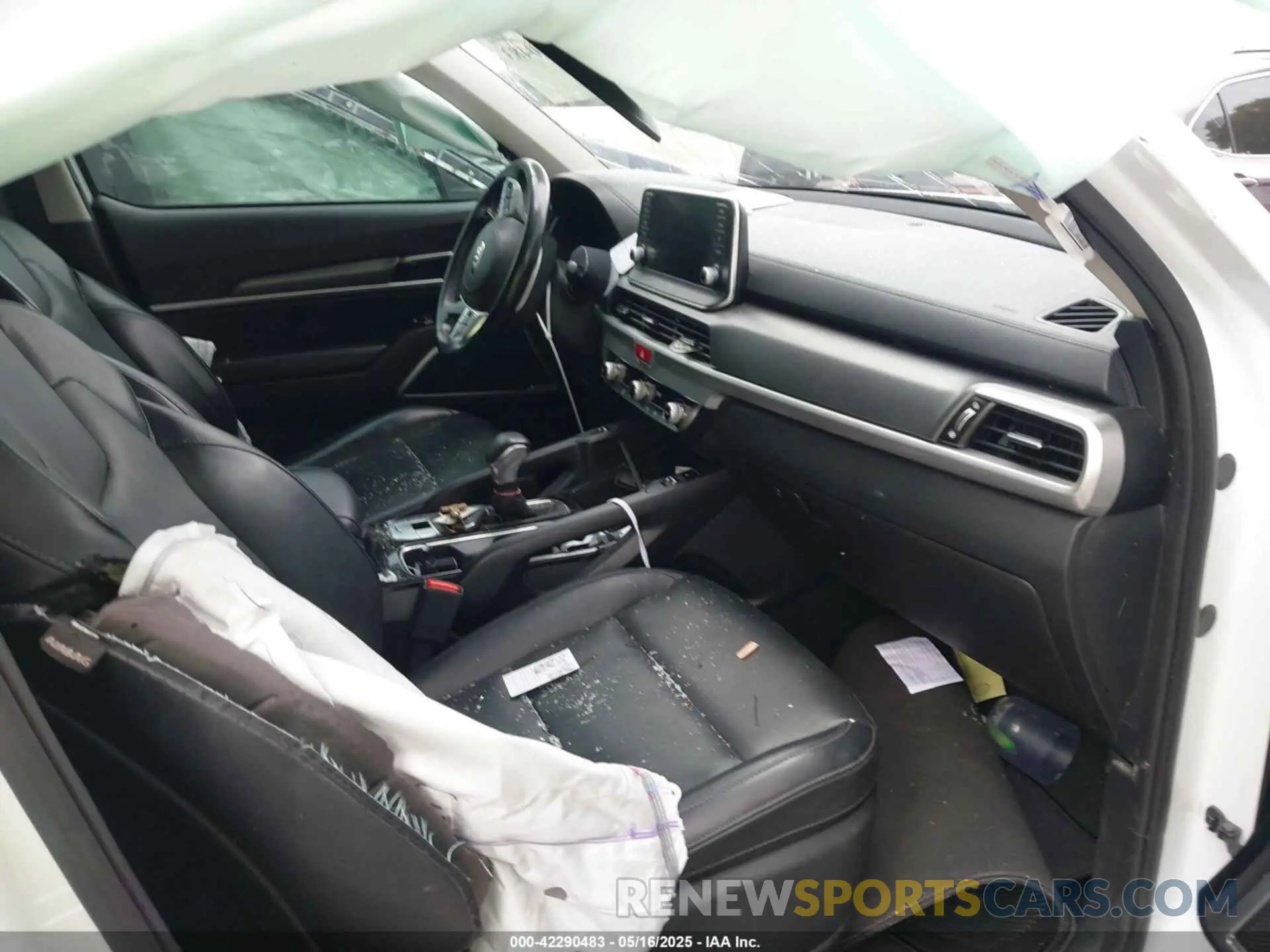 5 Photograph of a damaged car 5XYP64HC4LG096667 KIA TELLURIDE 2020