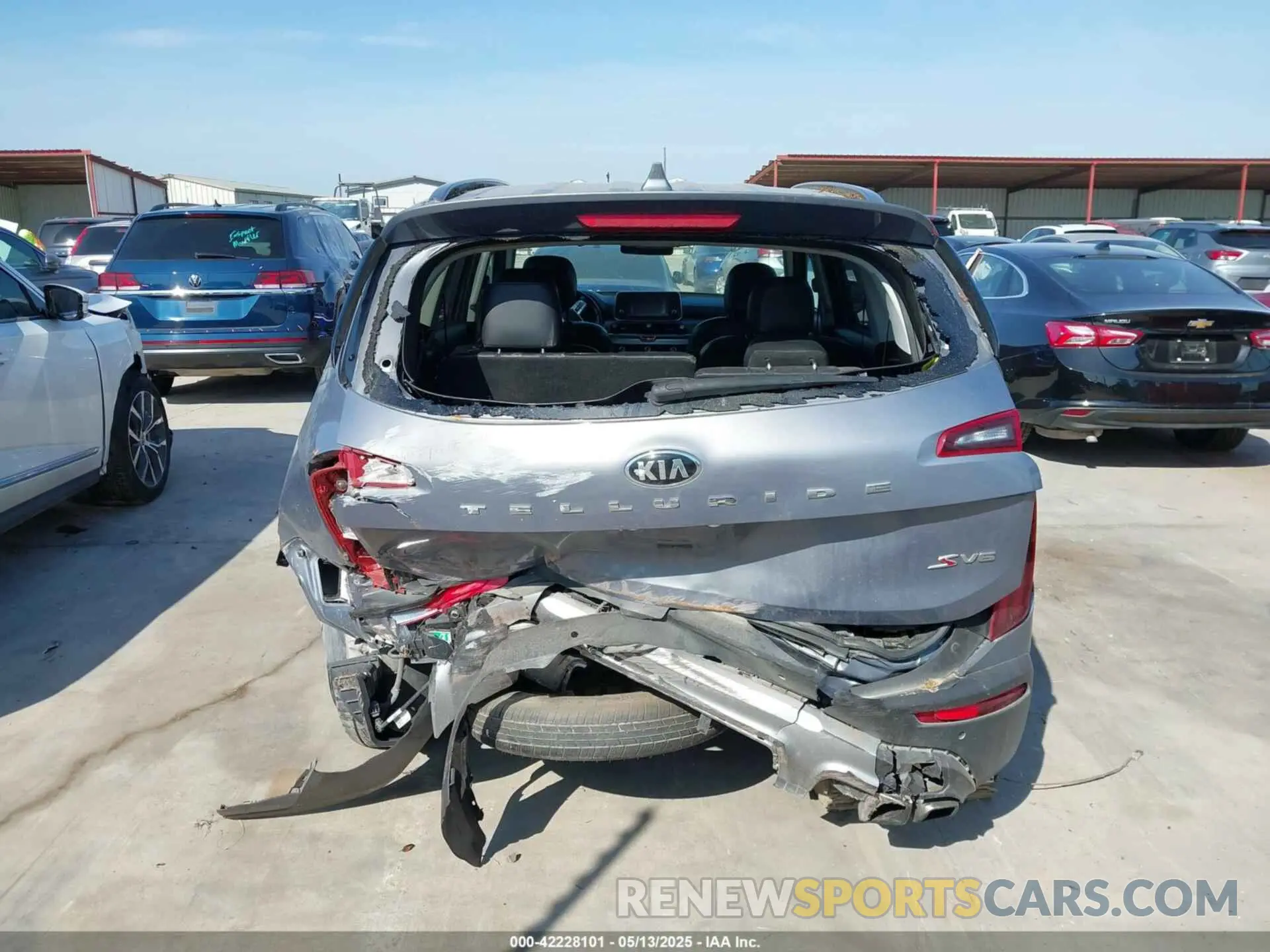 16 Photograph of a damaged car 5XYP64HC5LG029303 KIA TELLURIDE 2020