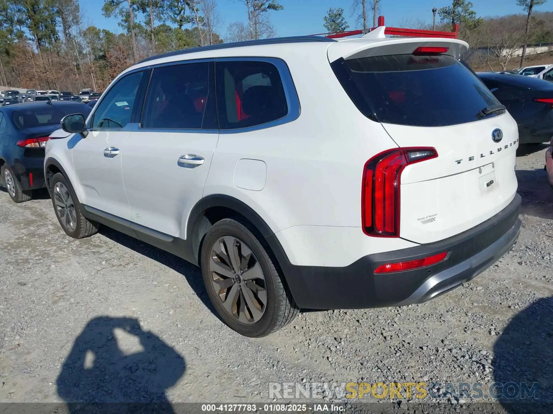3 Photograph of a damaged car 5XYP64HC5LG043976 KIA TELLURIDE 2020