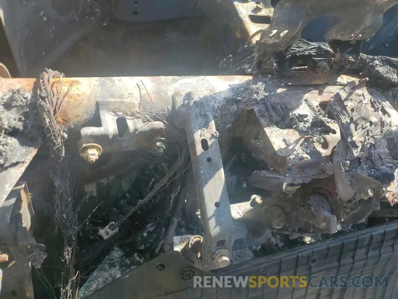 9 Photograph of a damaged car 5XYP64HC6LG019718 KIA TELLURIDE 2020