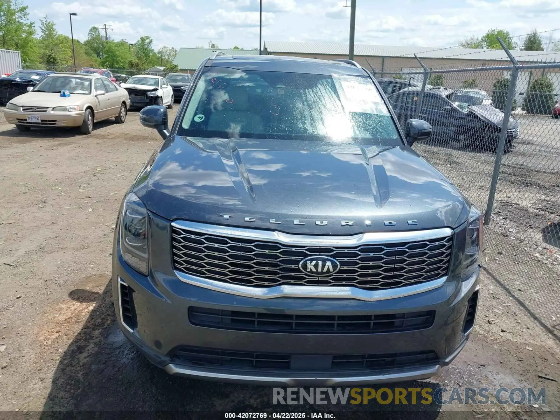 12 Photograph of a damaged car 5XYP64HC7LG018450 KIA TELLURIDE 2020