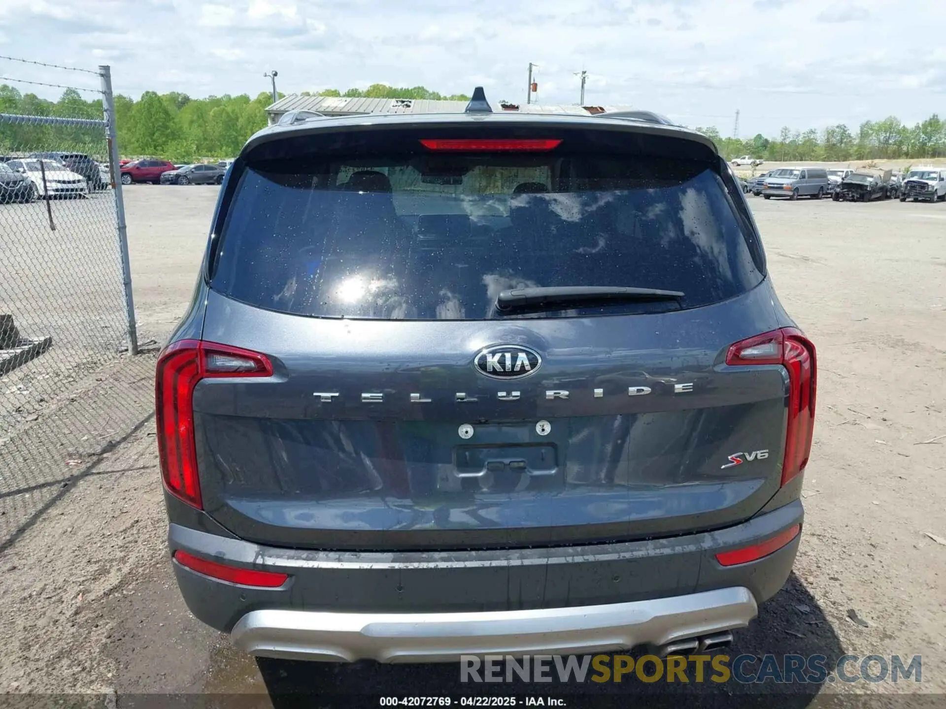 16 Photograph of a damaged car 5XYP64HC7LG018450 KIA TELLURIDE 2020
