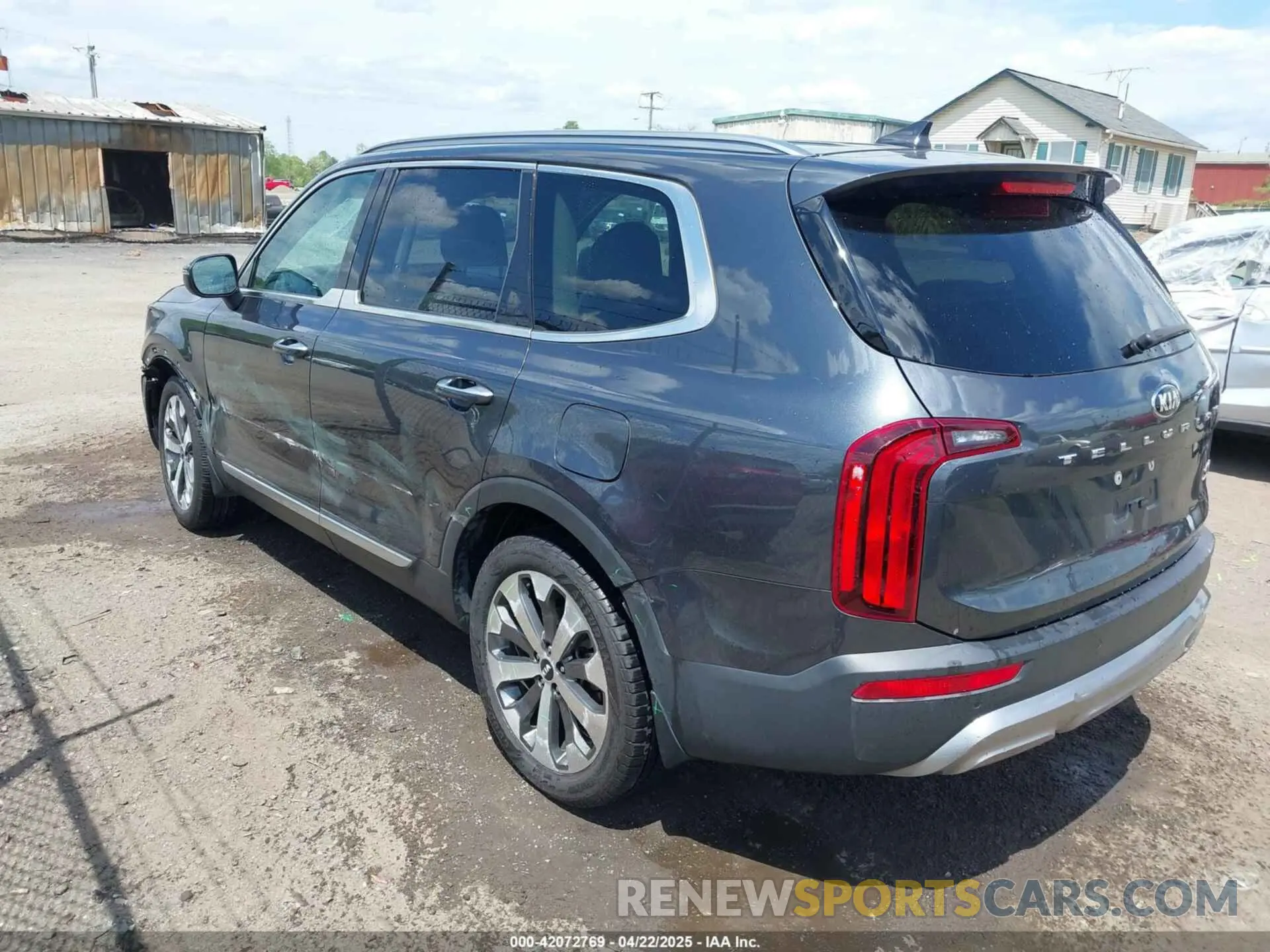 3 Photograph of a damaged car 5XYP64HC7LG018450 KIA TELLURIDE 2020