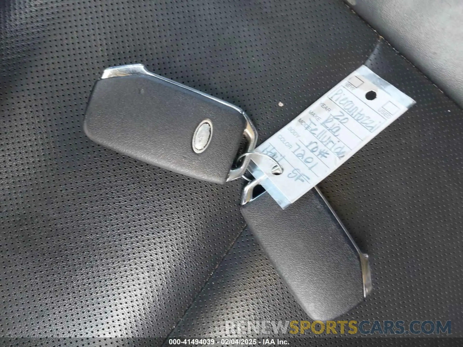 11 Photograph of a damaged car 5XYP64HC7LG063534 KIA TELLURIDE 2020