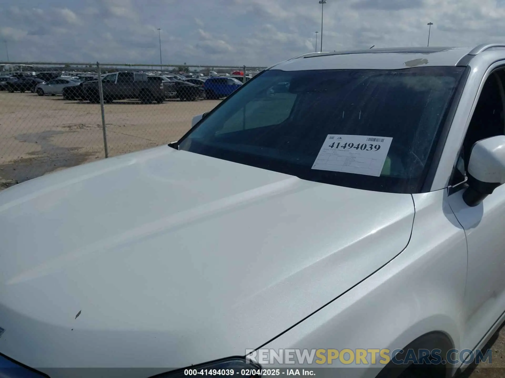 6 Photograph of a damaged car 5XYP64HC7LG063534 KIA TELLURIDE 2020