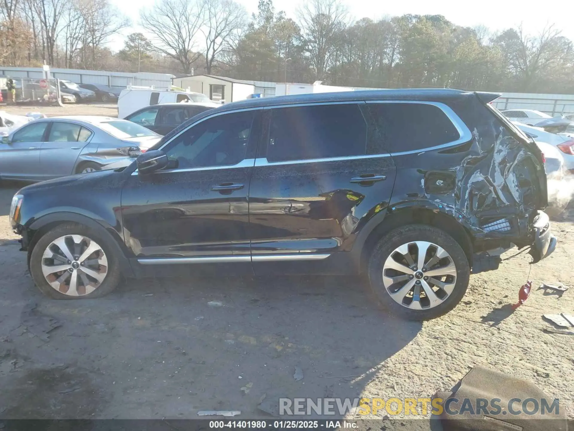 14 Photograph of a damaged car 5XYP64HC9LG012245 KIA TELLURIDE 2020