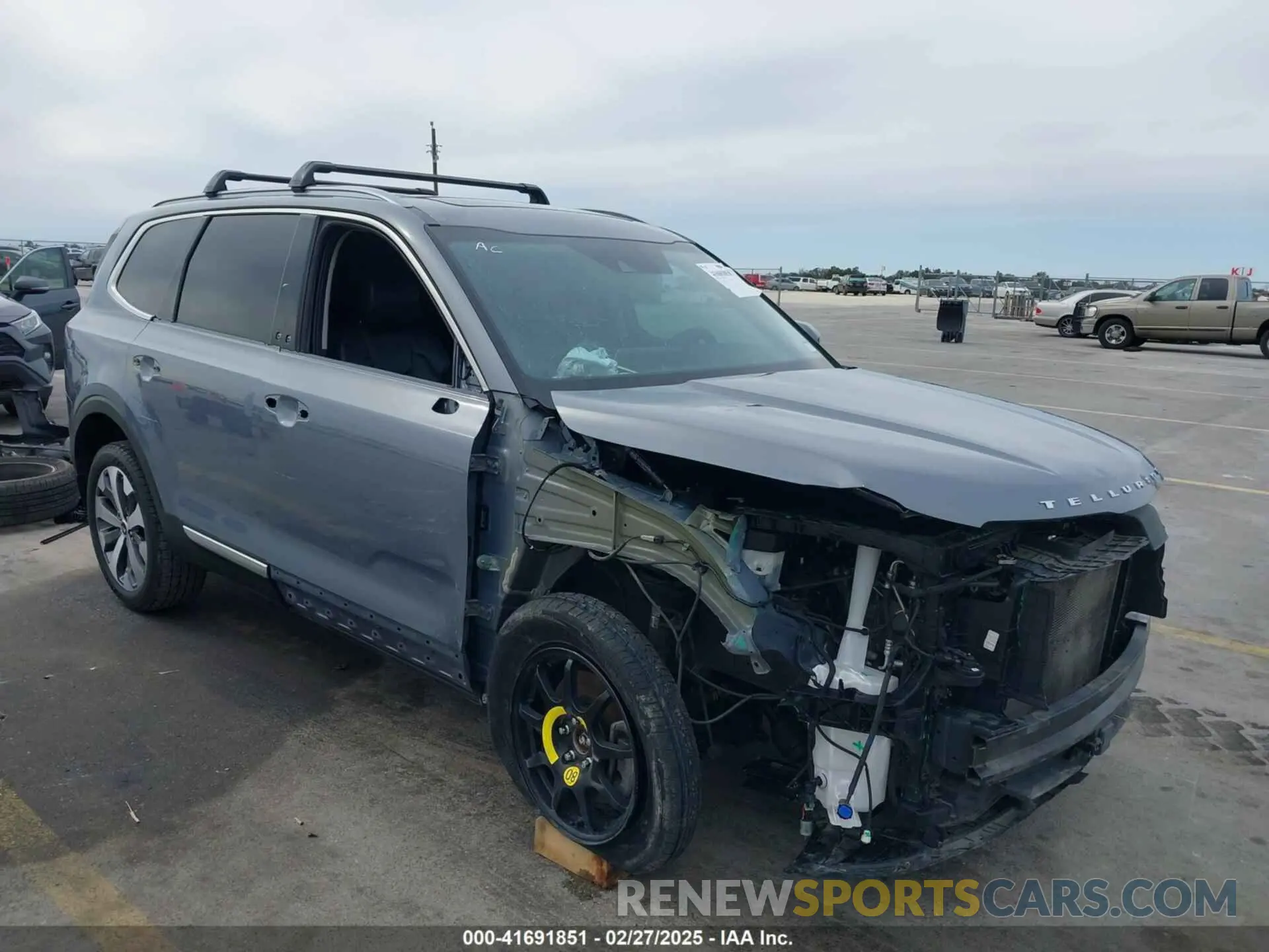 1 Photograph of a damaged car 5XYP64HC9LG016294 KIA TELLURIDE 2020