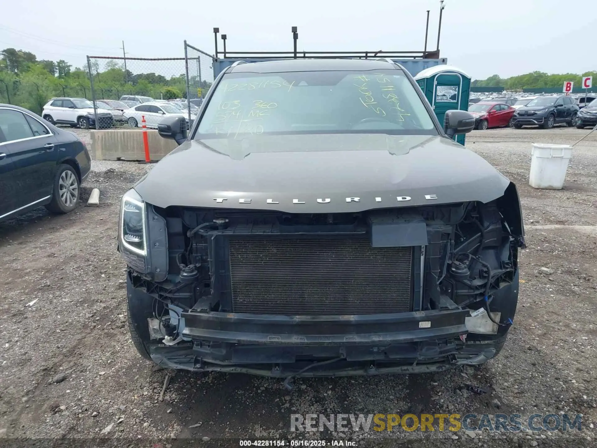 12 Photograph of a damaged car 5XYP64HC9LG030602 KIA TELLURIDE 2020