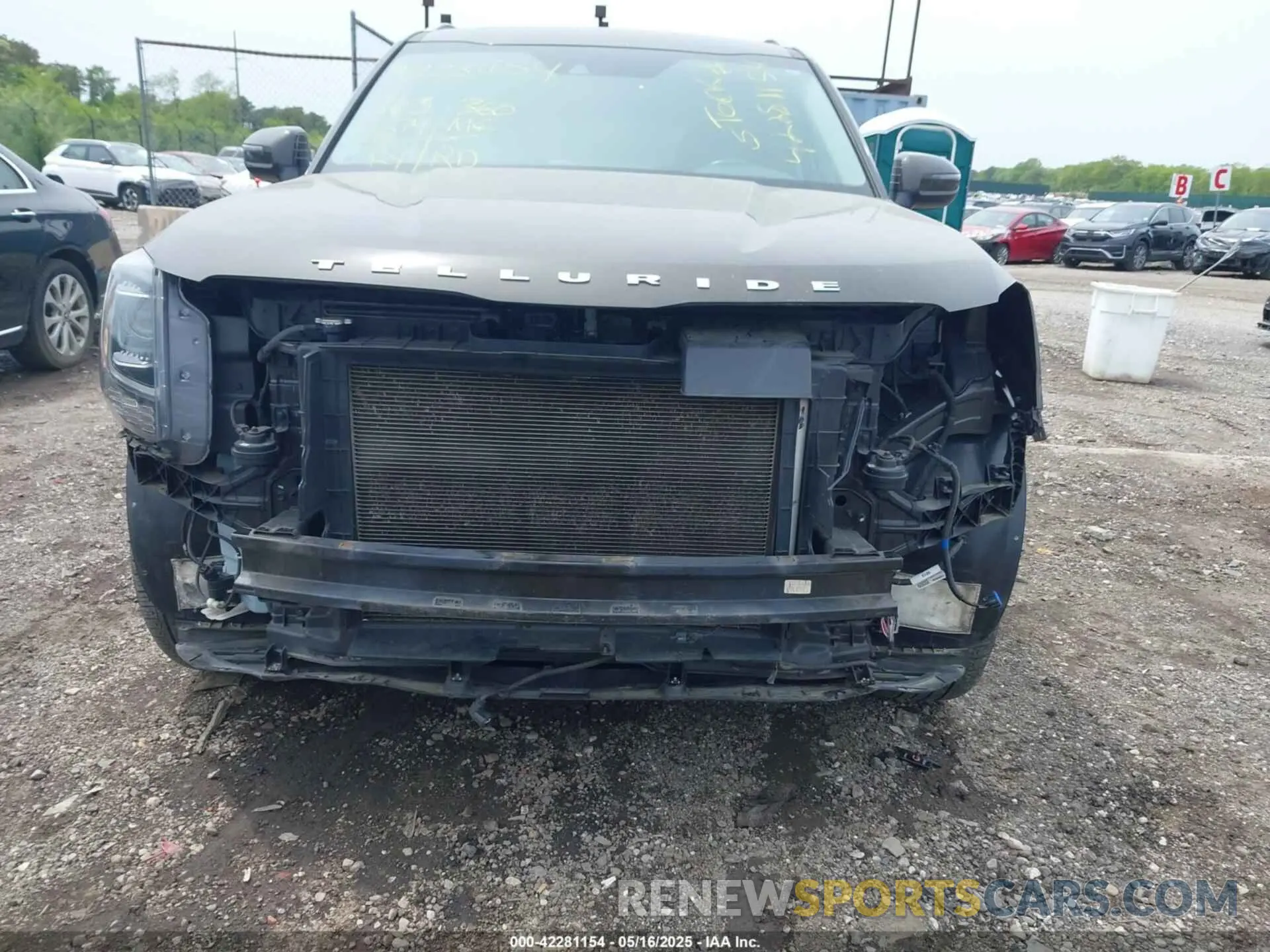 6 Photograph of a damaged car 5XYP64HC9LG030602 KIA TELLURIDE 2020