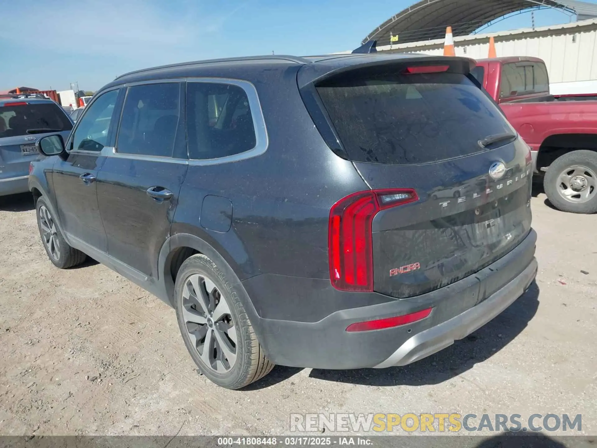 3 Photograph of a damaged car 5XYP64HCXLG008043 KIA TELLURIDE 2020