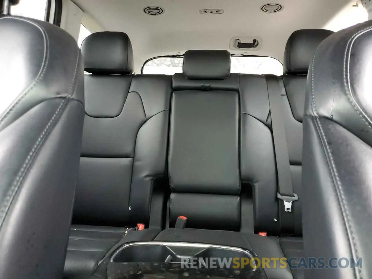 10 Photograph of a damaged car 5XYP6DHC0LG015809 KIA TELLURIDE 2020