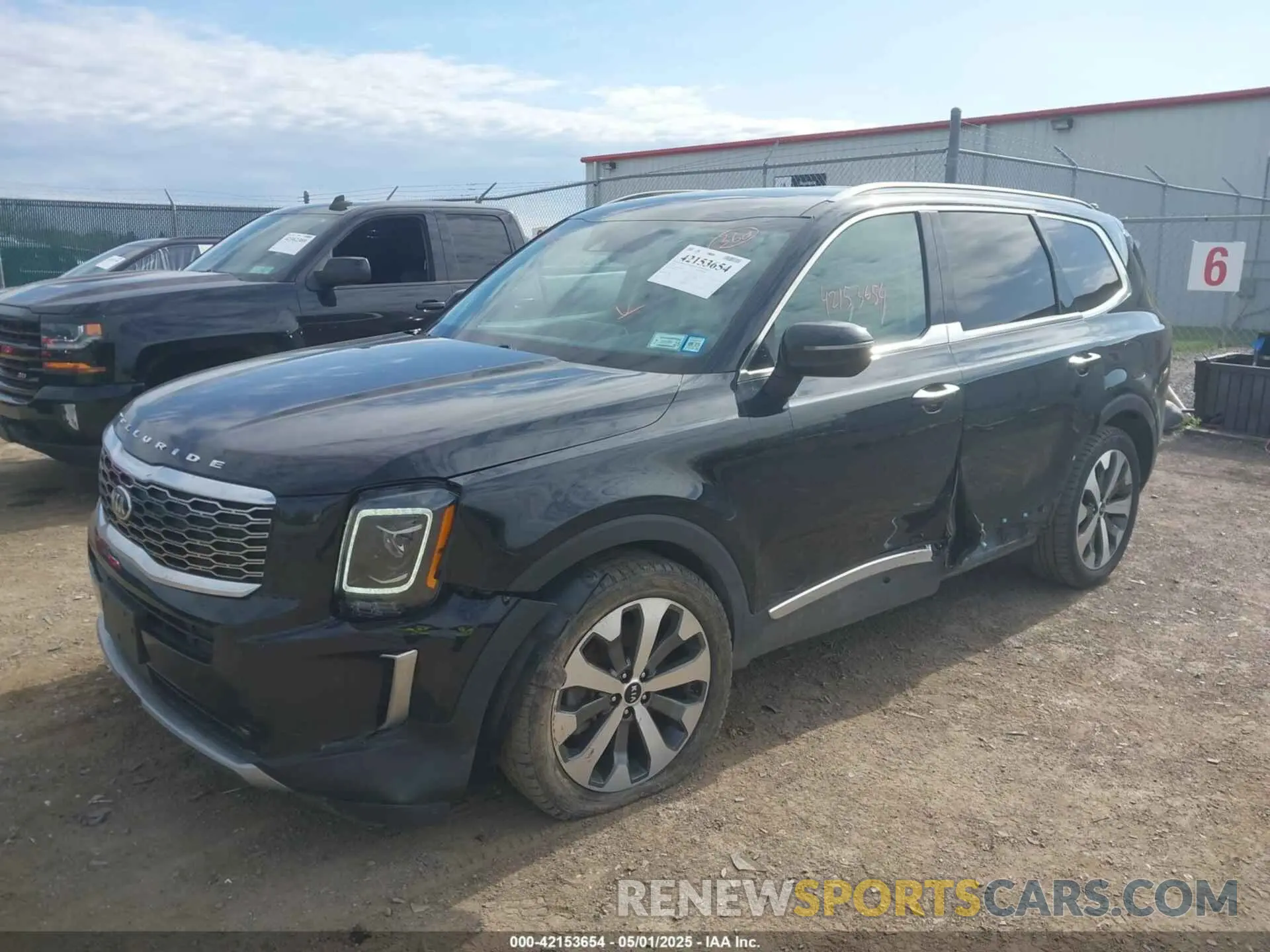 2 Photograph of a damaged car 5XYP6DHC0LG025241 KIA TELLURIDE 2020