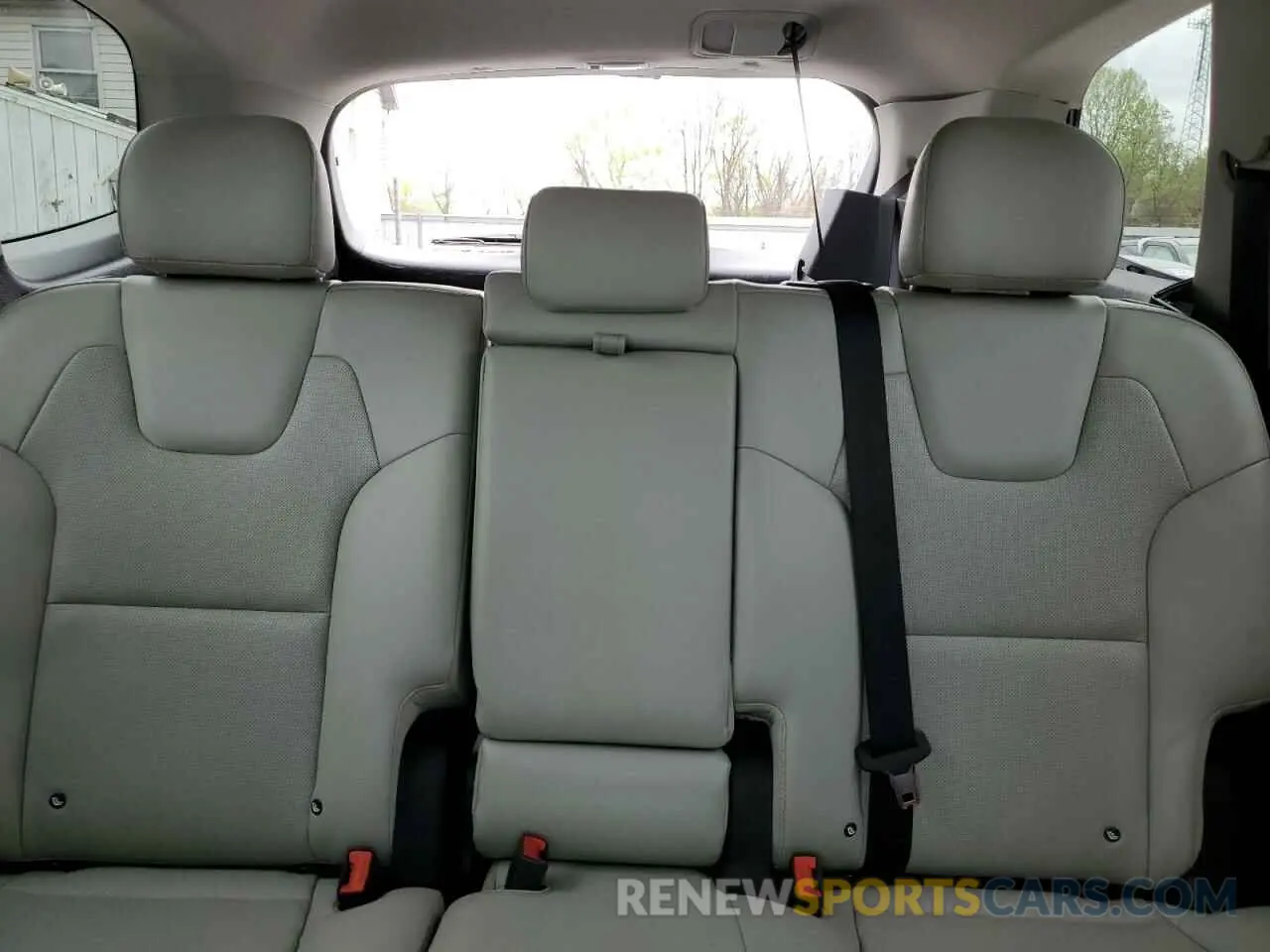 10 Photograph of a damaged car 5XYP6DHC2LG049556 KIA TELLURIDE 2020