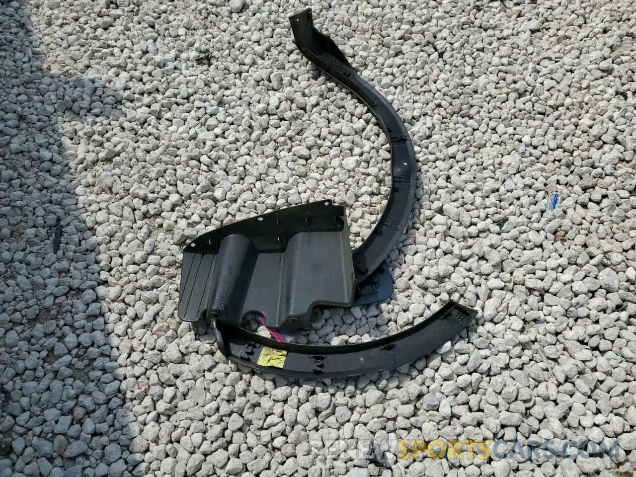 13 Photograph of a damaged car 5XYP6DHC2LG066678 KIA TELLURIDE 2020