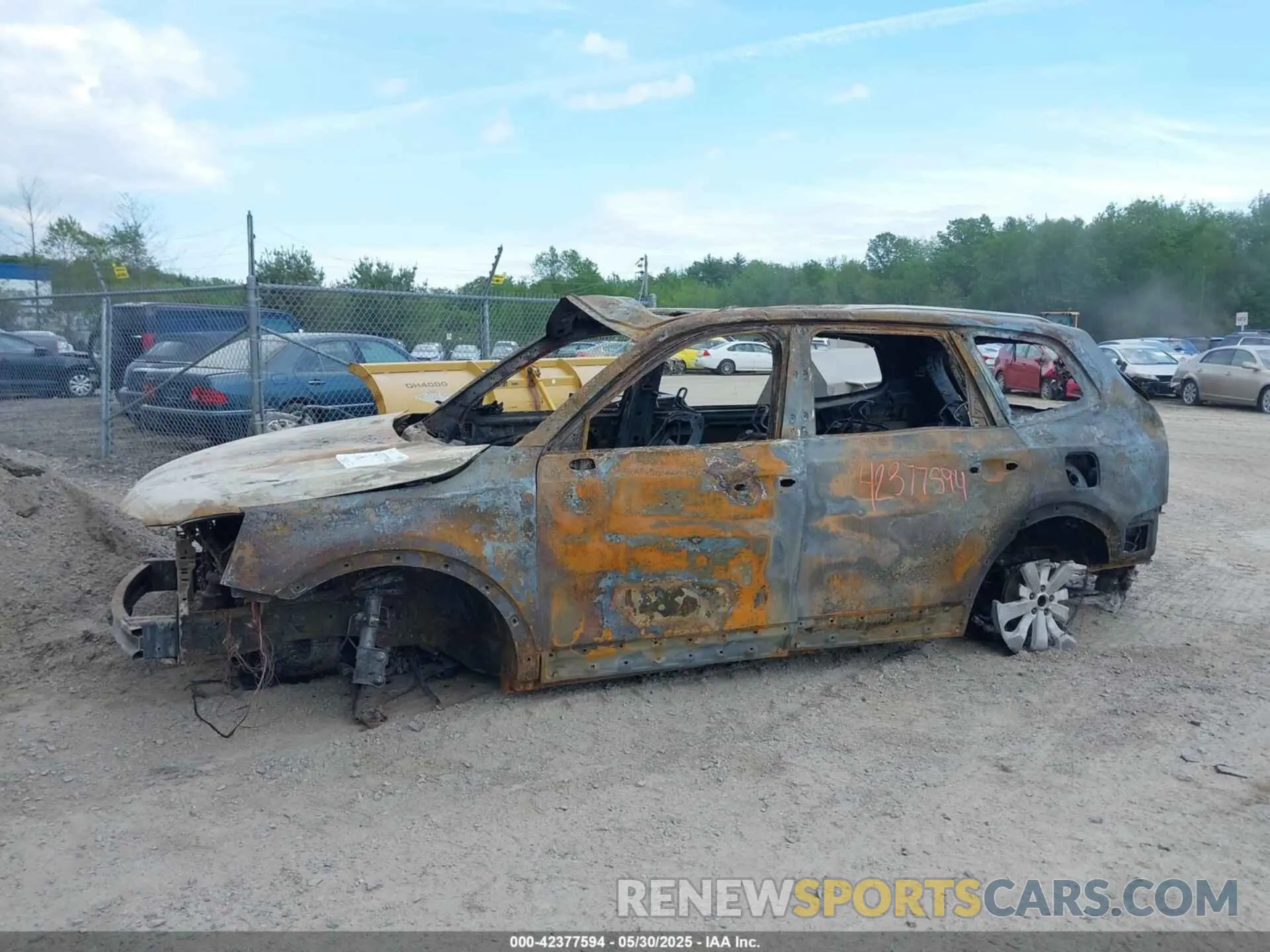 11 Photograph of a damaged car 5XYP6DHC2LG092634 KIA TELLURIDE 2020