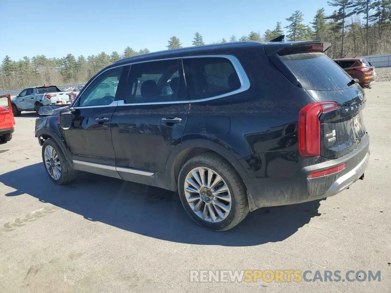 2 Photograph of a damaged car 5XYP6DHC3LG042633 KIA TELLURIDE 2020