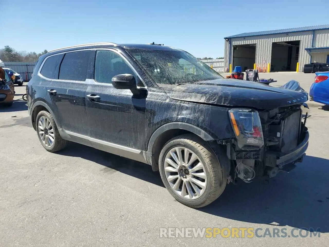 4 Photograph of a damaged car 5XYP6DHC3LG042633 KIA TELLURIDE 2020