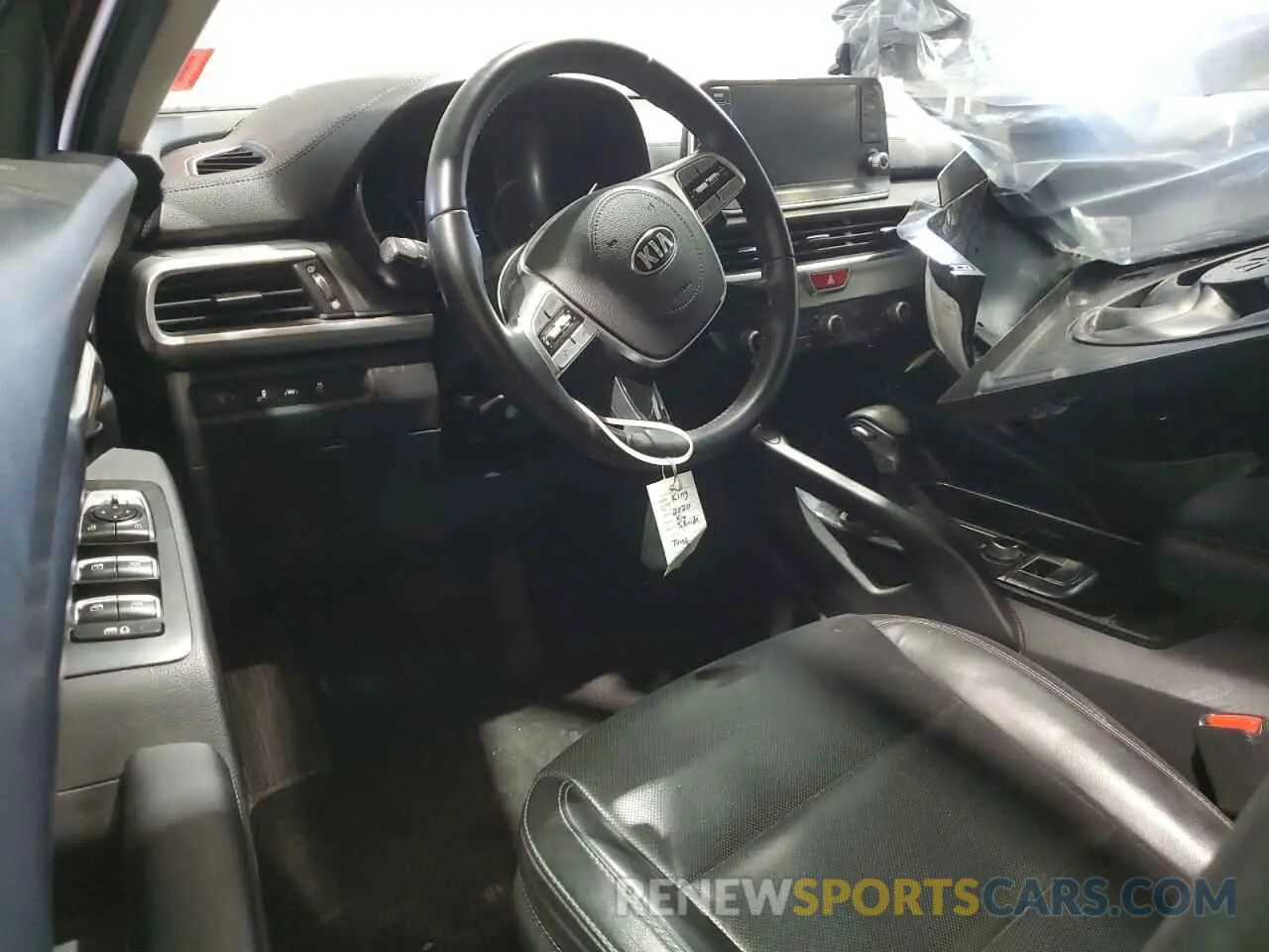 8 Photograph of a damaged car 5XYP6DHC4LG085328 KIA TELLURIDE 2020