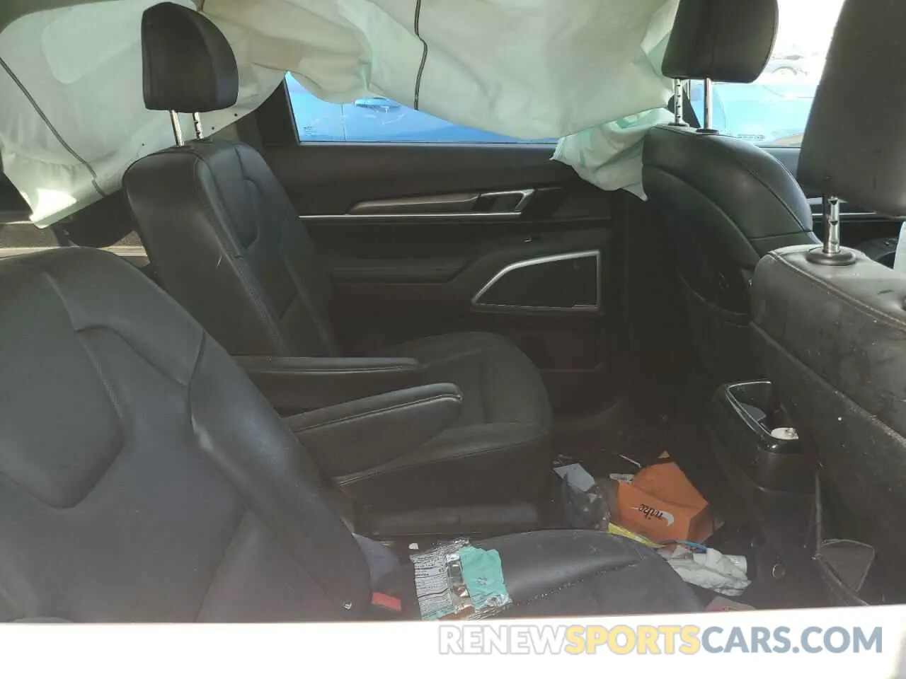 11 Photograph of a damaged car 5XYP6DHC5LG067095 KIA TELLURIDE 2020