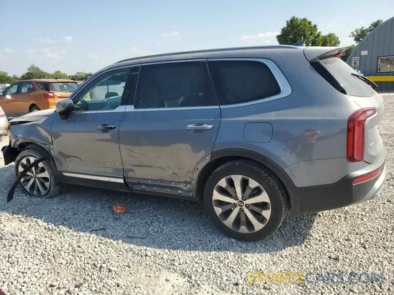 2 Photograph of a damaged car 5XYP6DHC5LG067095 KIA TELLURIDE 2020