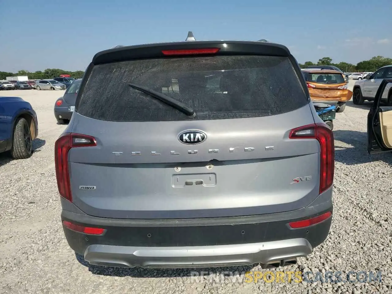 6 Photograph of a damaged car 5XYP6DHC5LG067095 KIA TELLURIDE 2020