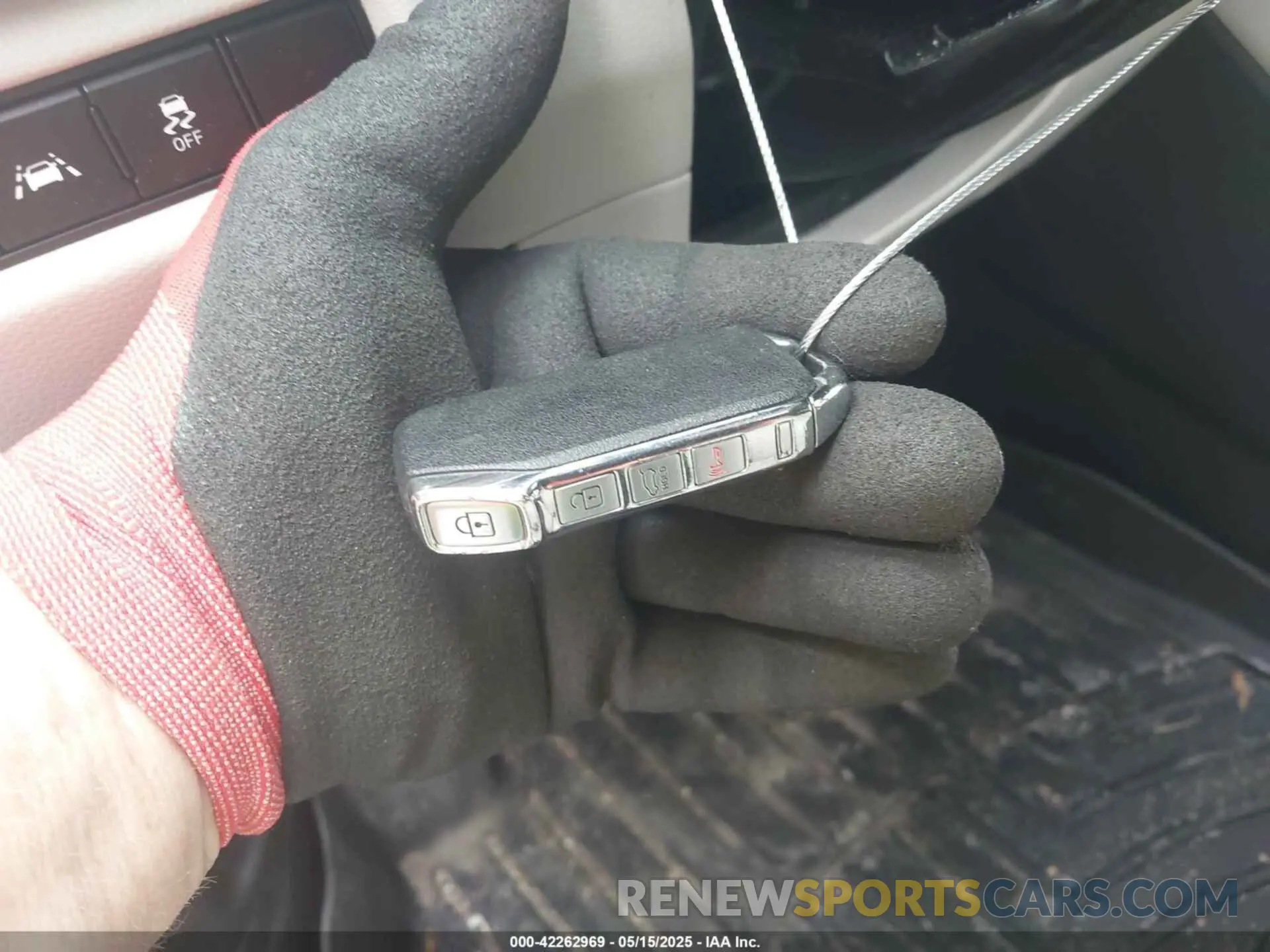 11 Photograph of a damaged car 5XYP6DHC5LG067288 KIA TELLURIDE 2020