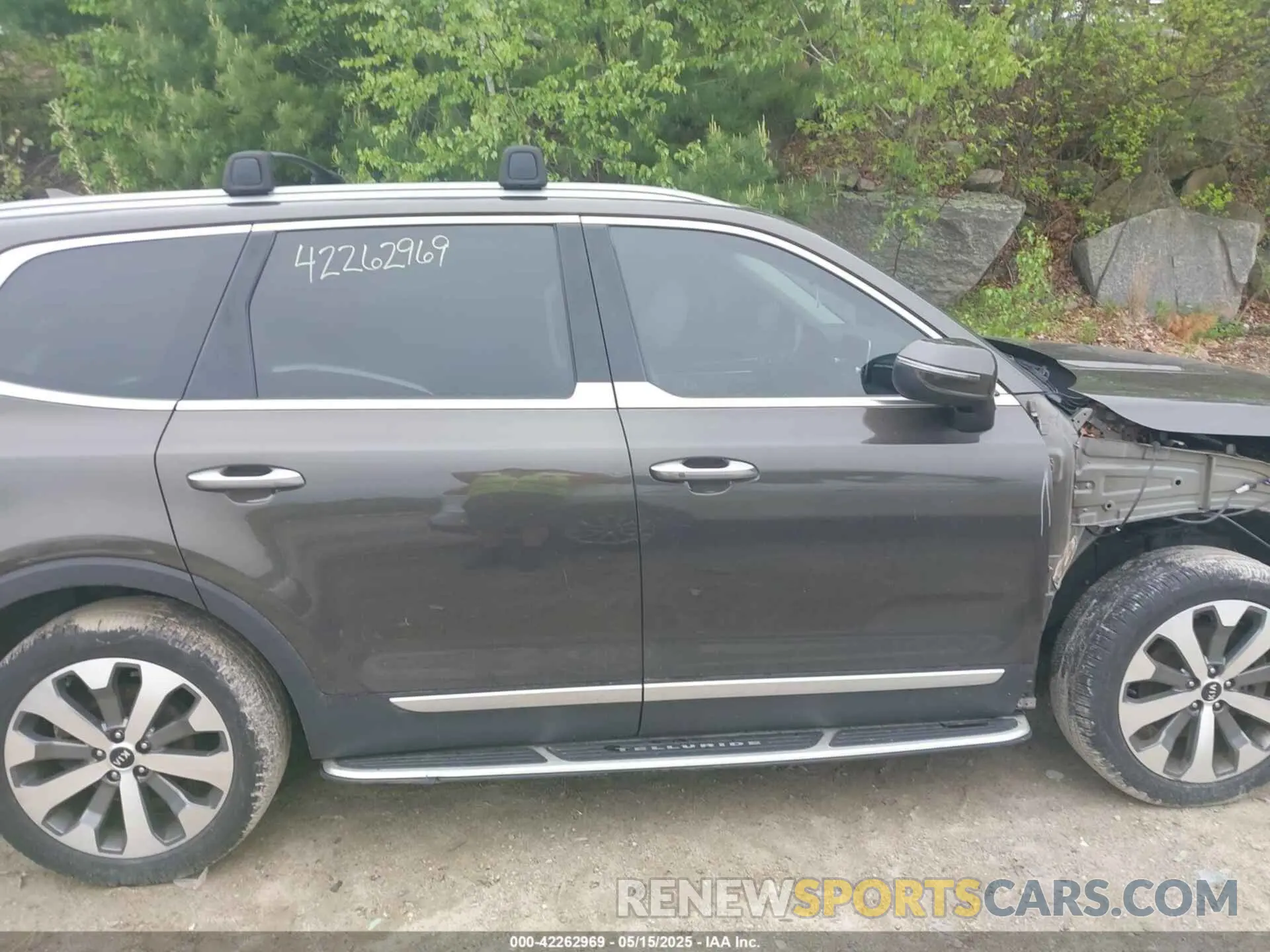 14 Photograph of a damaged car 5XYP6DHC5LG067288 KIA TELLURIDE 2020