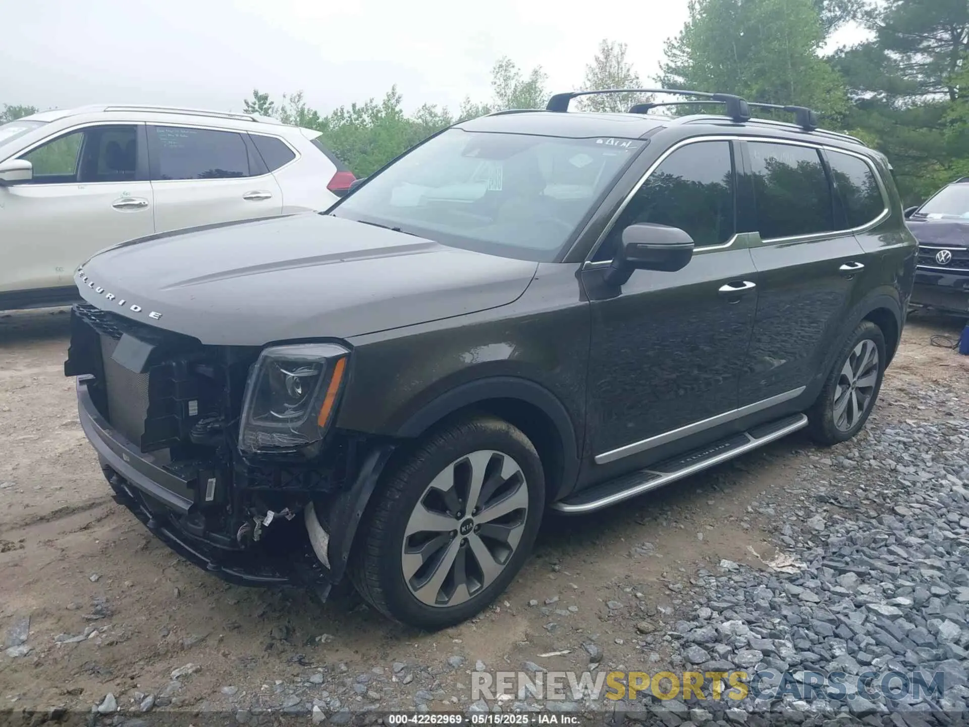 2 Photograph of a damaged car 5XYP6DHC5LG067288 KIA TELLURIDE 2020