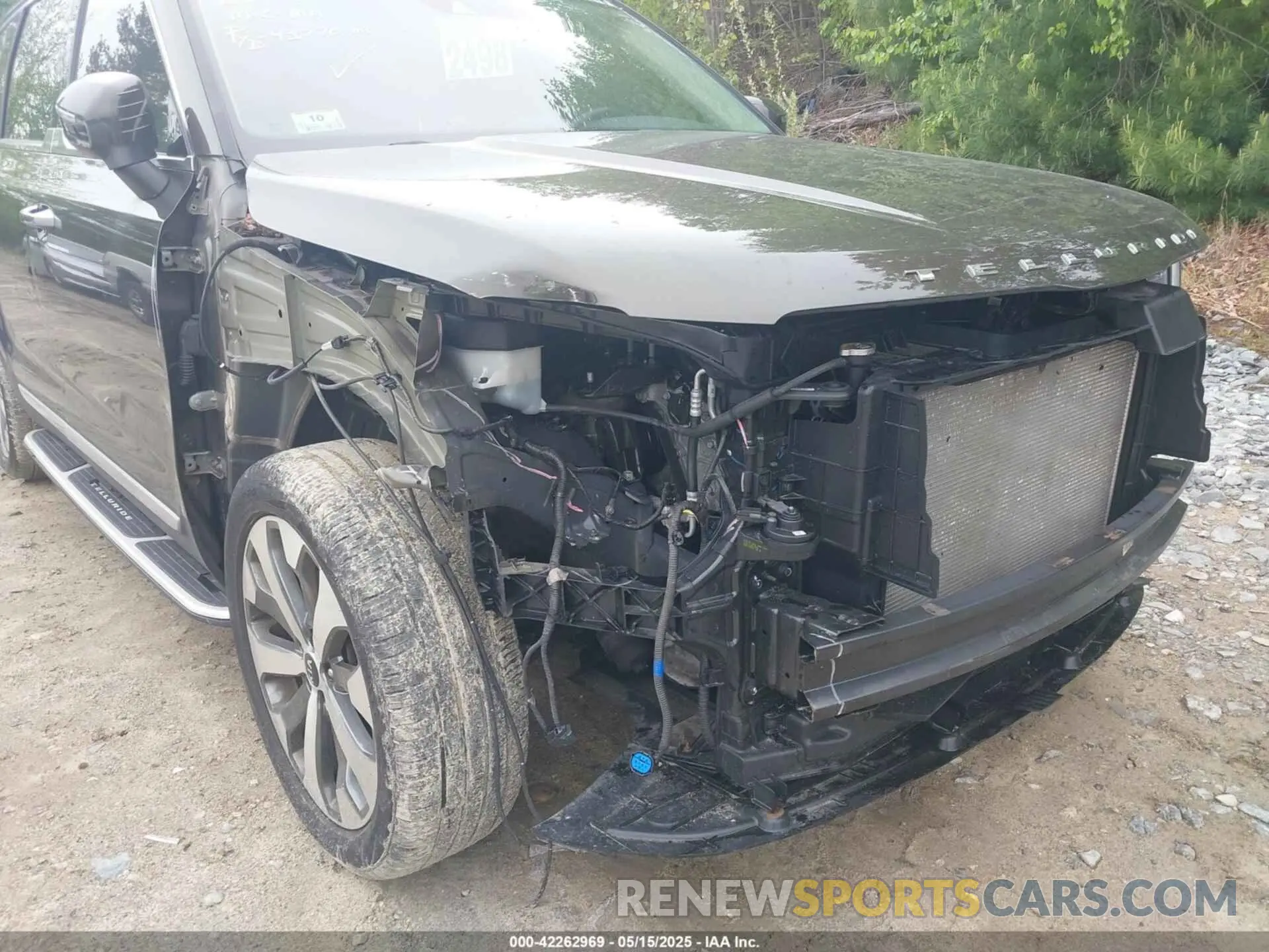 6 Photograph of a damaged car 5XYP6DHC5LG067288 KIA TELLURIDE 2020