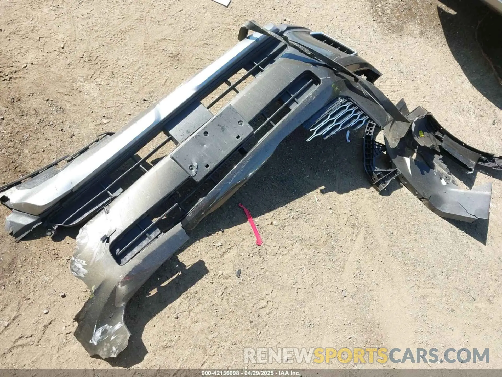 12 Photograph of a damaged car 5XYP6DHC7LG030744 KIA TELLURIDE 2020