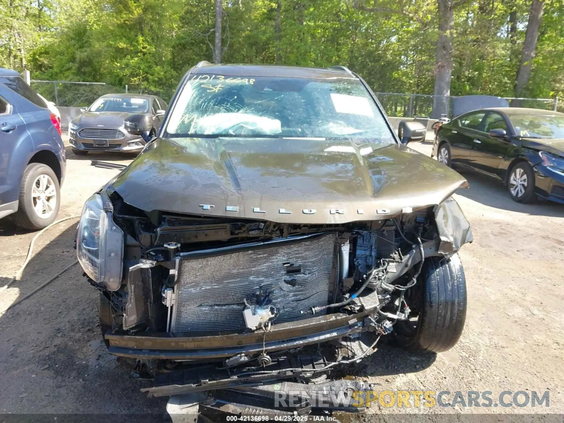 13 Photograph of a damaged car 5XYP6DHC7LG030744 KIA TELLURIDE 2020