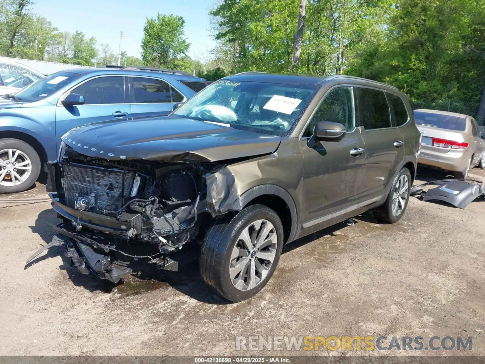 2 Photograph of a damaged car 5XYP6DHC7LG030744 KIA TELLURIDE 2020
