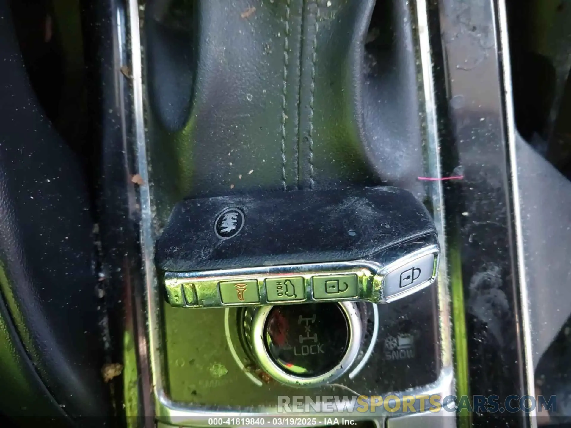 11 Photograph of a damaged car 5XYP6DHC7LG032171 KIA TELLURIDE 2020