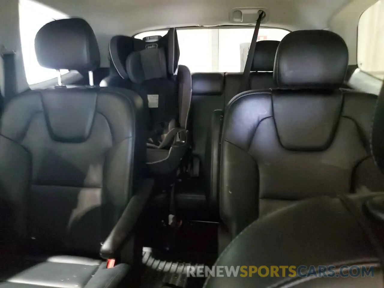 10 Photograph of a damaged car 5XYP6DHC7LG064389 KIA TELLURIDE 2020