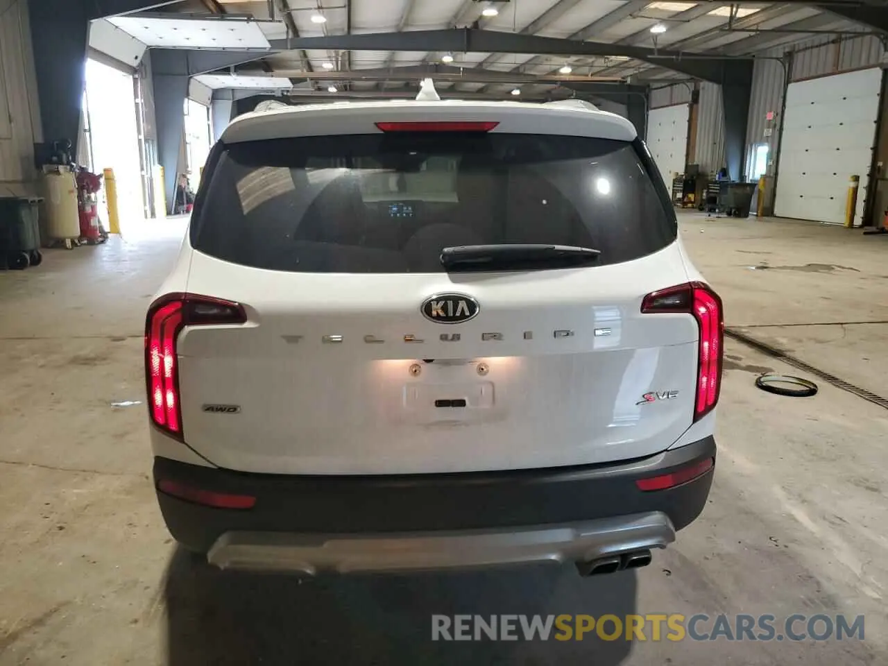 6 Photograph of a damaged car 5XYP6DHC7LG064389 KIA TELLURIDE 2020