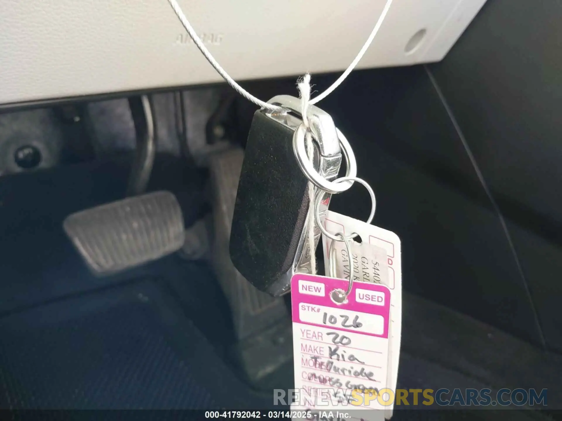 11 Photograph of a damaged car 5XYP6DHC8LG003651 KIA TELLURIDE 2020